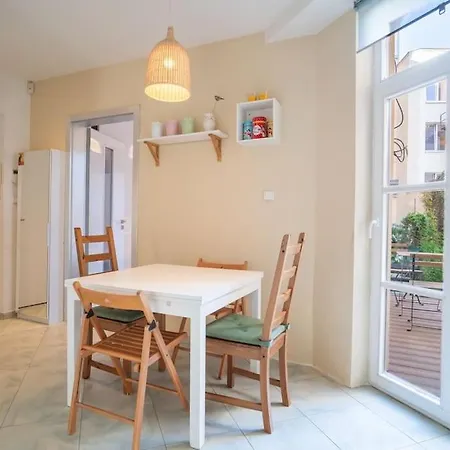 Apartment Cozy 2-bedroom