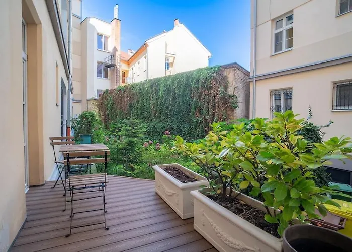 Cozy 2-bedroom Appartement *