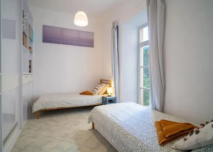 Cozy 2-bedroom Апартаменты