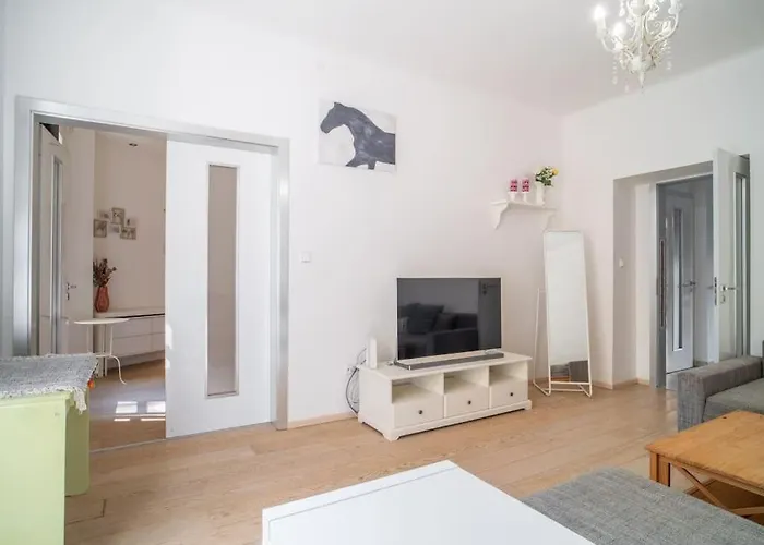 Cozy 2-bedroom Апартаменты *