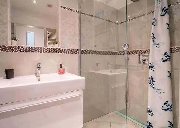 Cozy 2-bedroom Апартаменты *