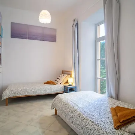 Cozy 2-bedroom Apartmán